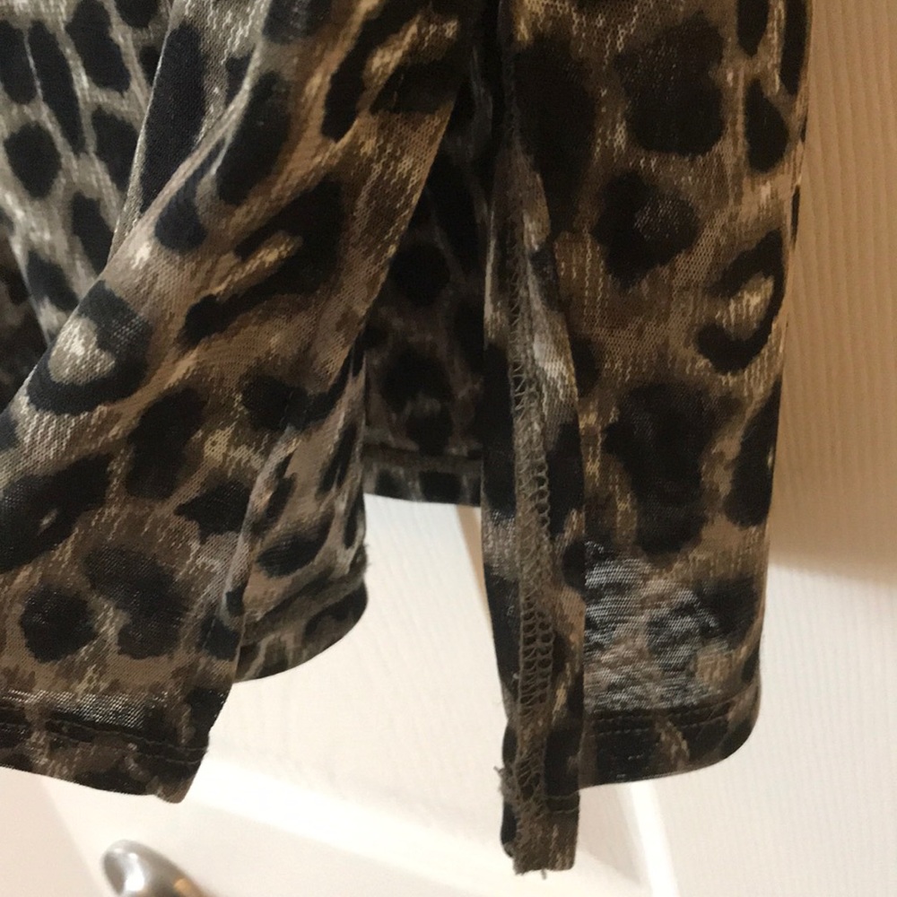 Gorgeous leopard tunic - Picture 3 of 4